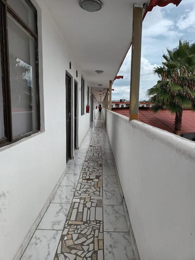 Hotel Maria Teresa Río Verde Buitenkant foto